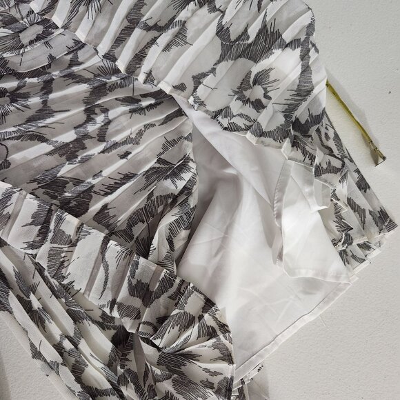 Banana Republic Petite Dress Womens Sleeveless V-Neck Pleated Size 6 Petite - Picture 12 of 15